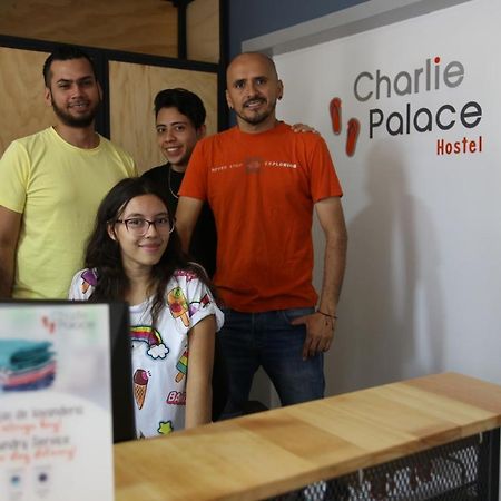 Charlie Palace Hostel 麦德林 外观 照片