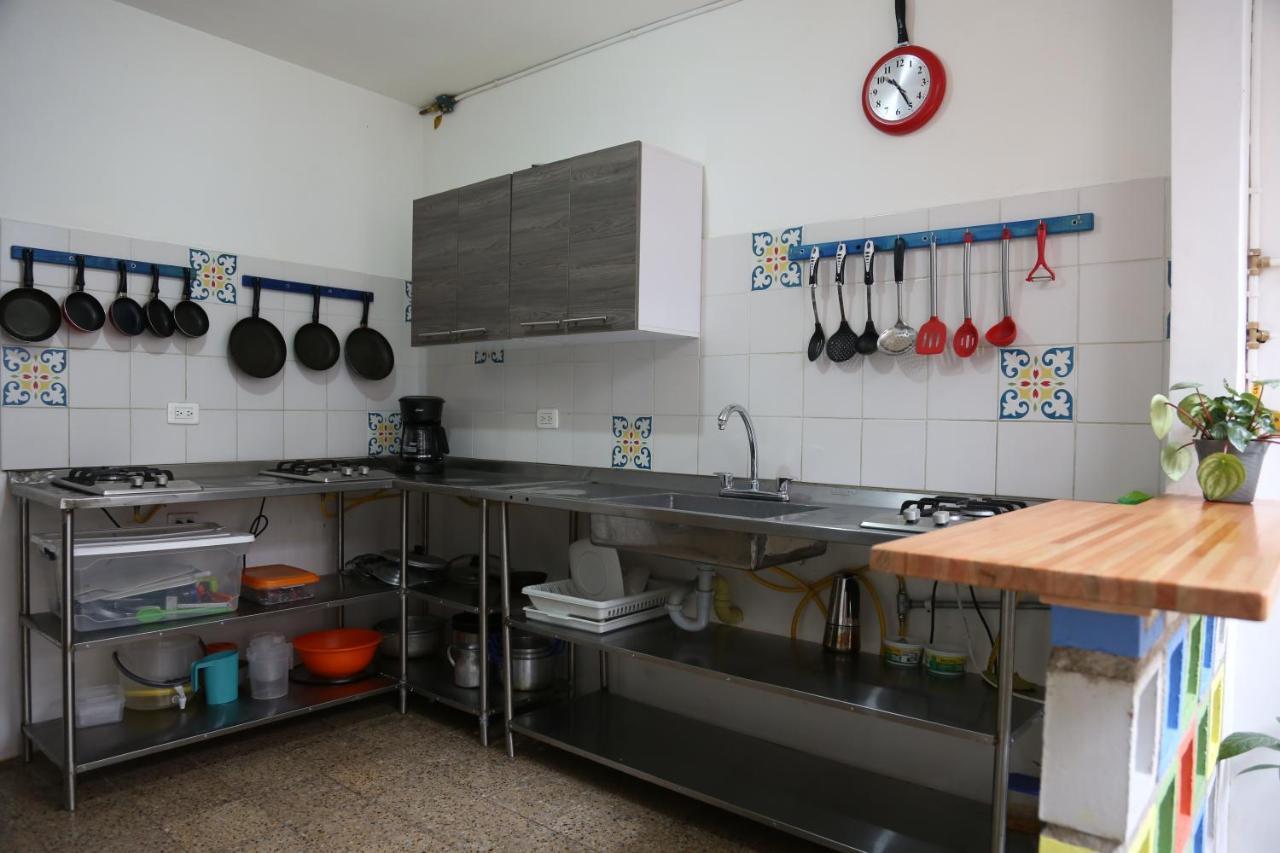 Charlie Palace Hostel 麦德林 外观 照片